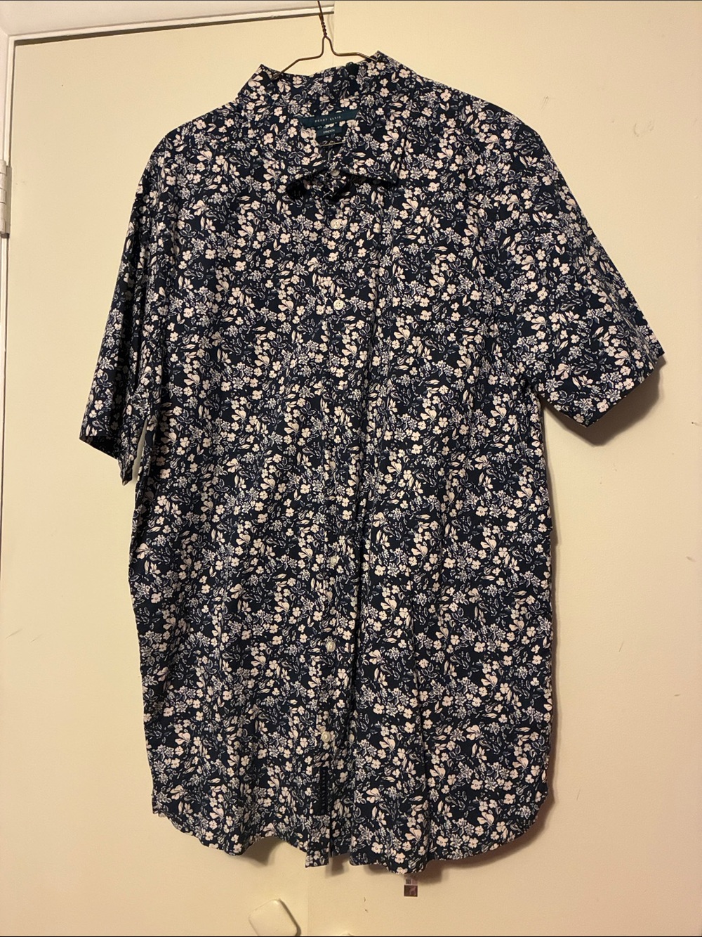 Perry Ellis Navy Short-Sleeve Floral Button-Down Shirt